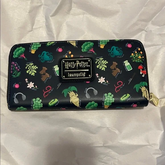 Loungefly Harry Potter Herbology Wallet - Picture 1 of 6